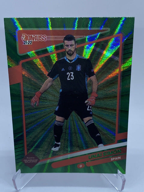 2021-22 Donruss Optic Green Laser Prizm UNAI SIMON