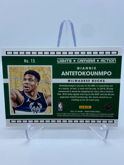 Giannis Antetokounmpo 2021-22 Hoops LIGHTS CAMERA ACTION Insert Card (no.15)