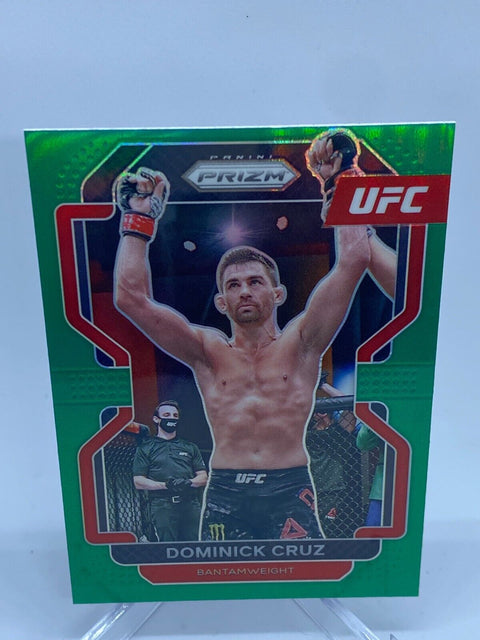 Dominick Cruz Green Refractor PANINI PRIZM UFC 2022 No. 103